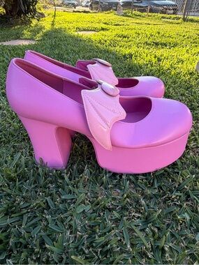 Monster High X YRU Draculaura Pink Deelite Heels Size 11